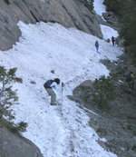 Yosemite Falls trail snow 2005: 