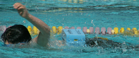 kids tri june 2007 swimmer with floatbelt: 