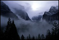 QT Luong Yosemite Valley from tunnel view: 