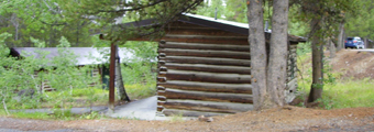 colter bay one bedroom cabin: end of a wood cabin