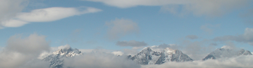 tetons tips and clouds 500 pixels: 