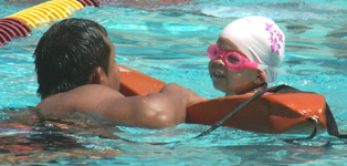 Julio Bazan and swimmer kid's triathlon 2009: Julio Bazan and swimmer kid's triathlon 2009