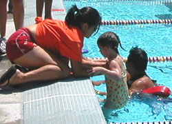 assisting kid from pool 2005 svkt: 