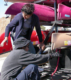 lashing kayaks: 