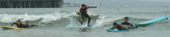 three action figures surf 2006: 
