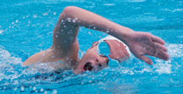 swimmer breathing improperly on freestyle