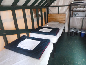 2 beds in tent cabin