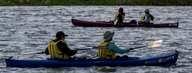 4 people kayaking