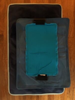 3 compresses stacked on top of each other